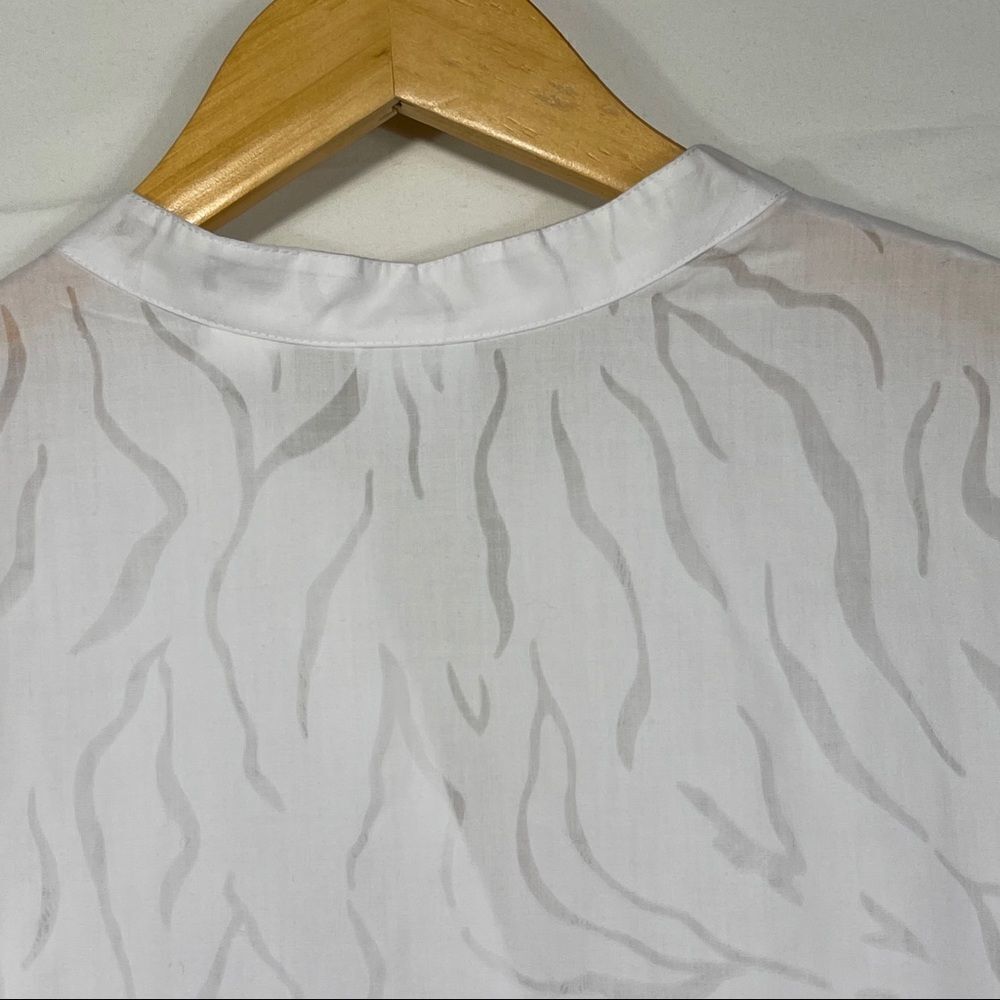 Emma James tucks lace trim long sleeve Shirt - Picture 13 of 14